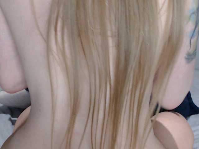 SaraCirce live cam on BongaCams