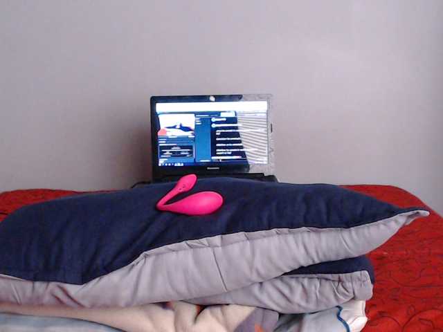 SaraCirce live cam preview