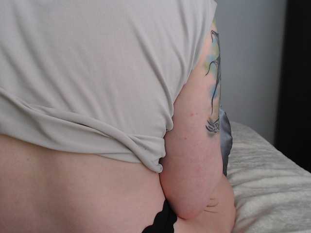 SaraCirce live cam on BongaCams