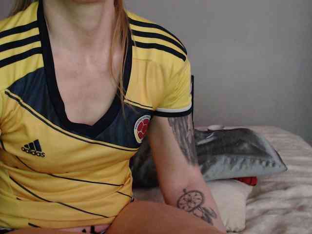 SaraCirce webcam