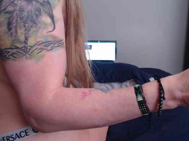 SaraCirce webcam