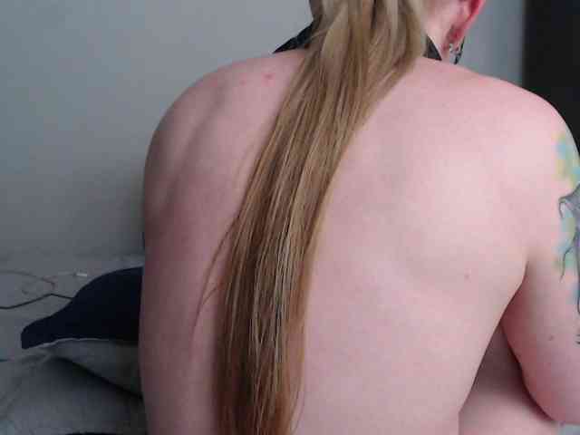 SaraCirce webcam