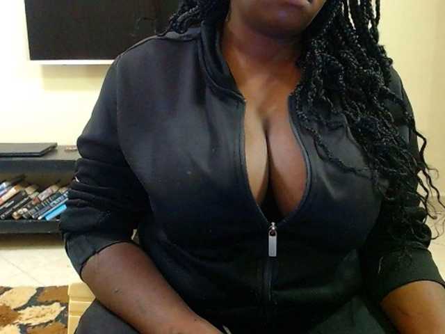 Dalia70's BongaCams show and profile