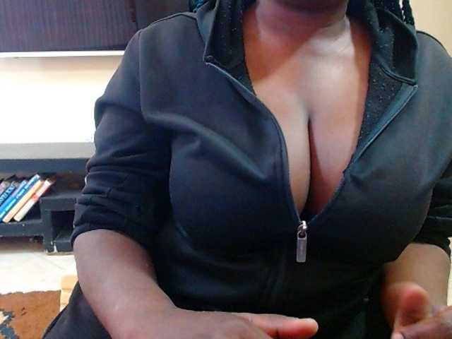 Dalia70 live webcam show