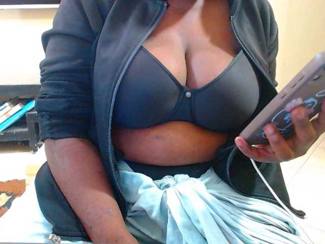 Dalia70 live cam preview