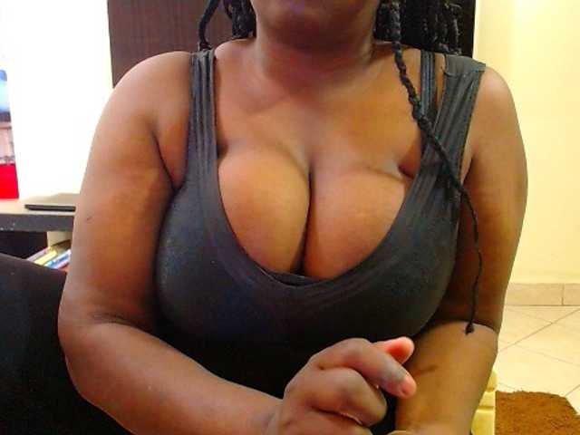 Dalia70 live cam on BongaCams