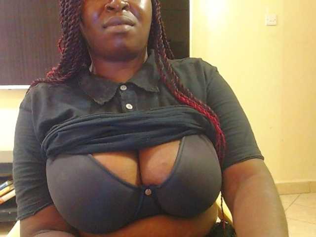 Dalia70 live cam on BongaCams