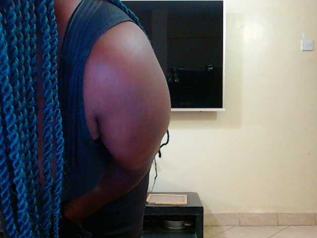 Dalia70 live cam on BongaCams