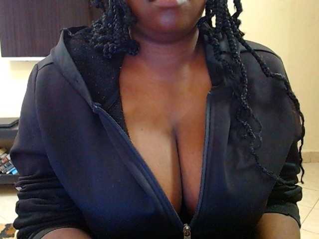 Dalia70's BongaCams show and profile