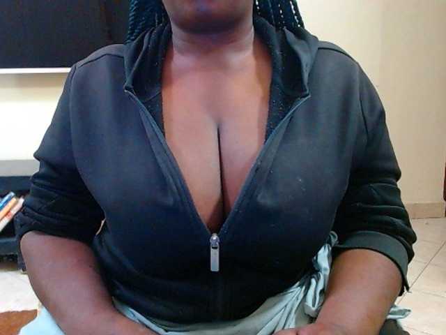 Dalia70 live webcam show