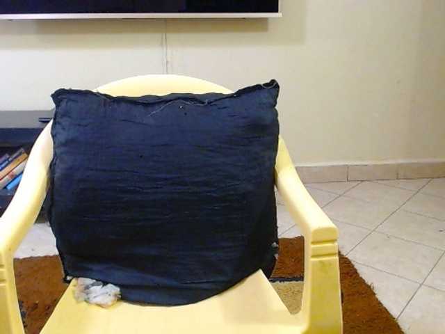 Dalia70 live cam on BongaCams