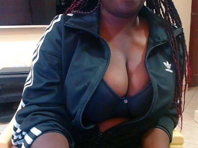 Dalia70 en direct sur BongaCams