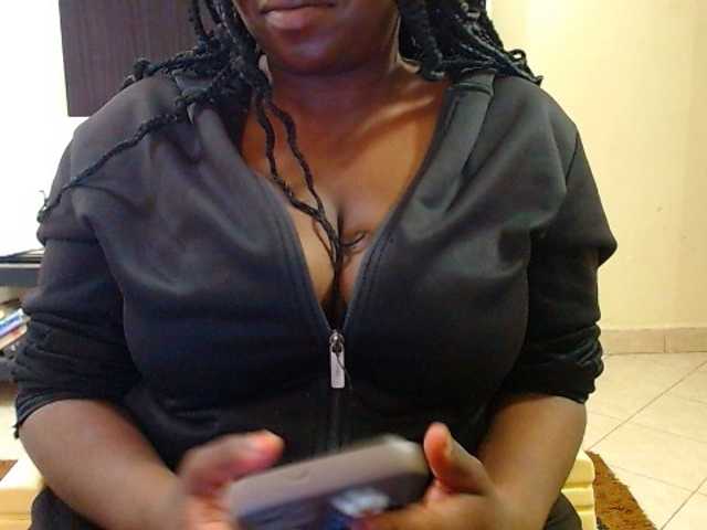 Dalia70 live cam on BongaCams