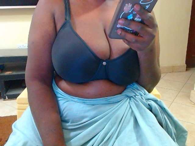 Dalia70 live cam on BongaCams