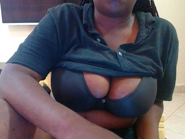 Dalia70 live cam on BongaCams