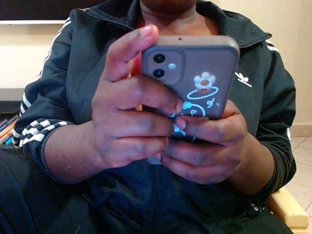 Dalia70 live cam on BongaCams