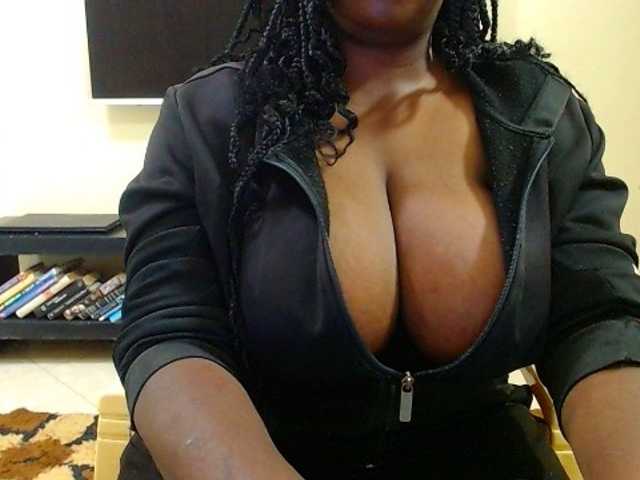 Dalia70's BongaCams show and profile