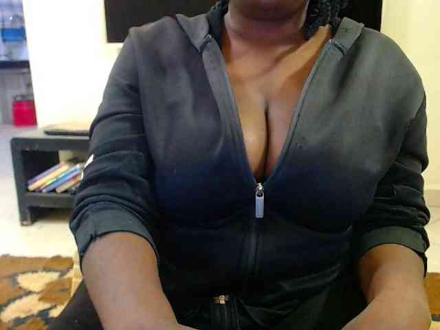 Dalia70 Live Webcam on BongaCams