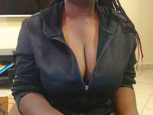 Dalia70 Live Webcam on BongaCams