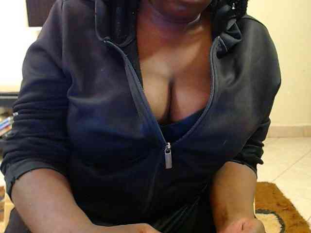 Dalia70 Live Webcam on BongaCams