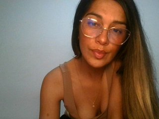 JuanaBrunette