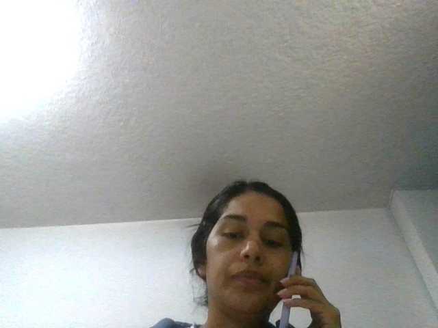 JuanaBrunette live cam on BongaCams