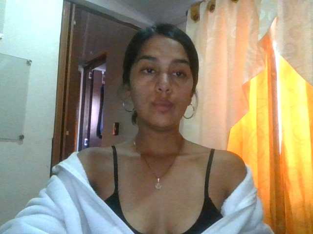 JuanaBrunette