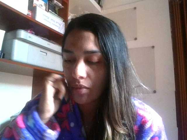 JuanaBrunette live cam on BongaCams