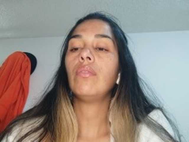 JuanaBrunette