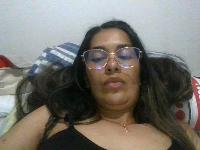 JuanaBrunette live webcam show