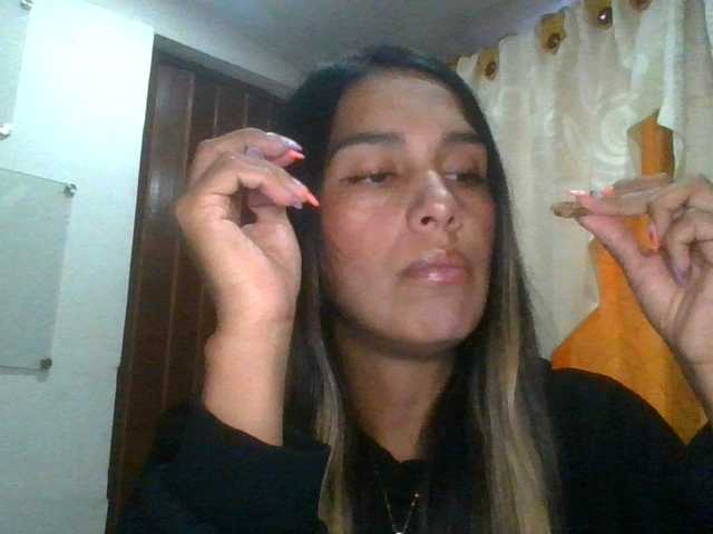 JuanaBrunette