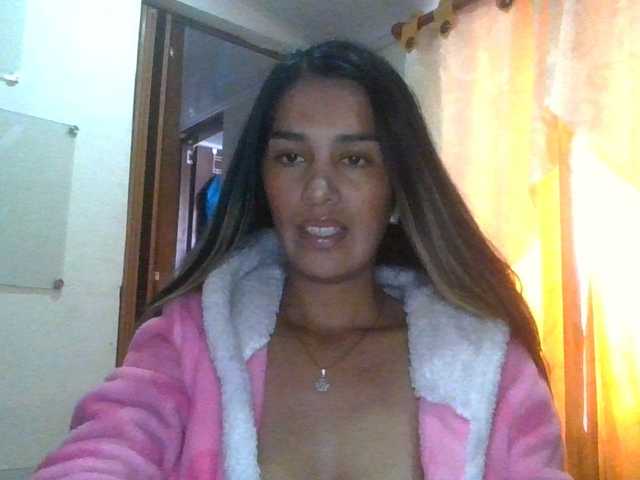 JuanaBrunette
