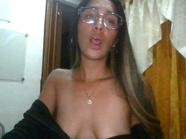 JuanaBrunette