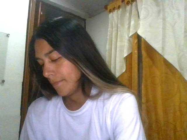 JuanaBrunette
