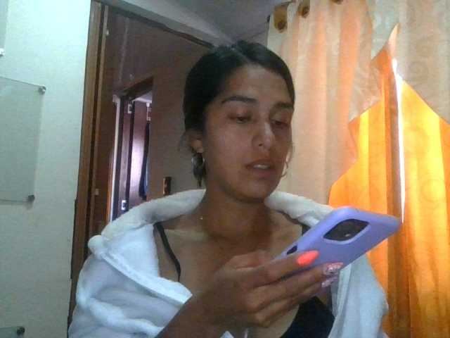 JuanaBrunette