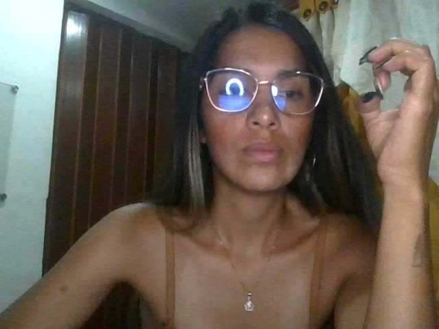 JuanaBrunette