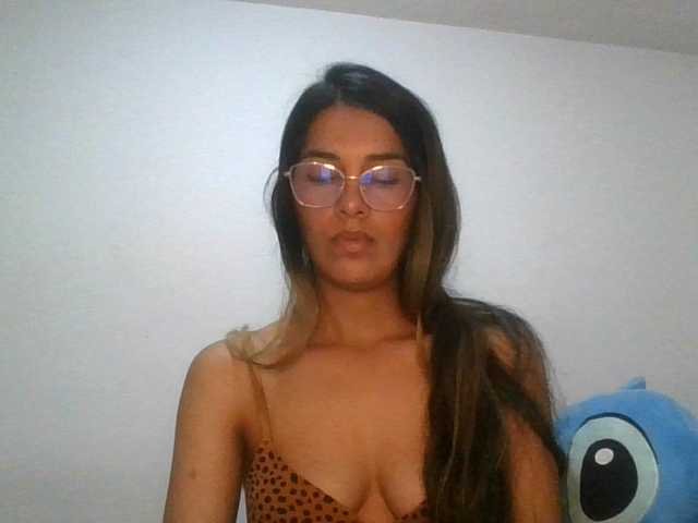 JuanaBrunette live cam on BongaCams