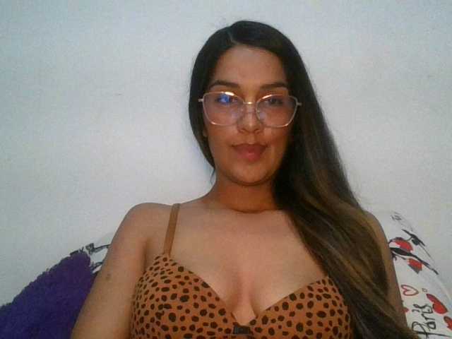 JuanaBrunette