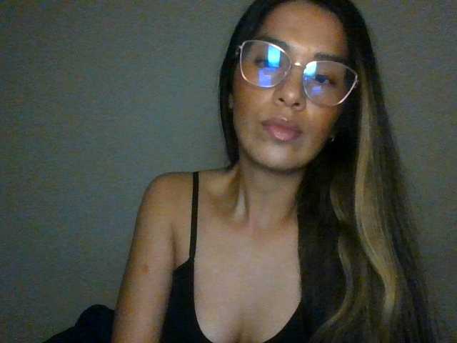JuanaBrunette live cam on BongaCams