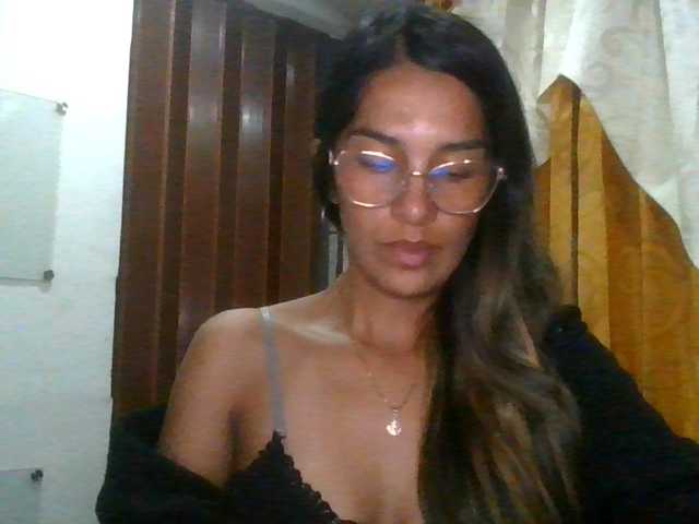 JuanaBrunette
