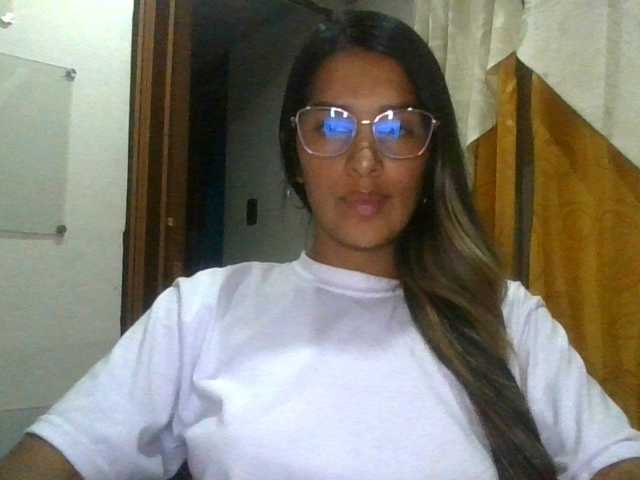 JuanaBrunette
