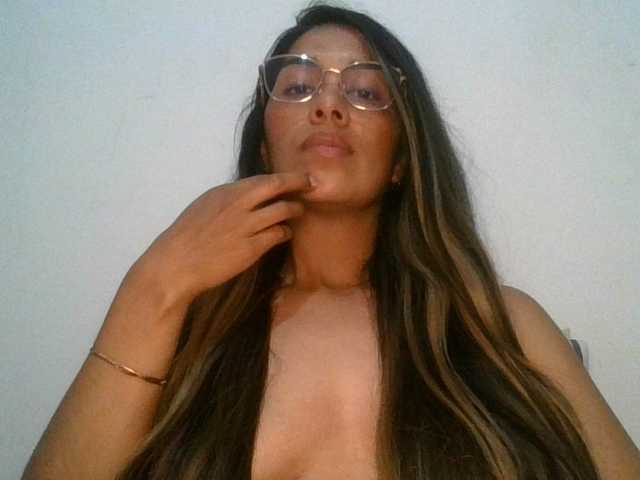 JuanaBrunette