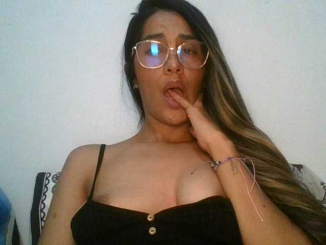 juanabrunette cam belle