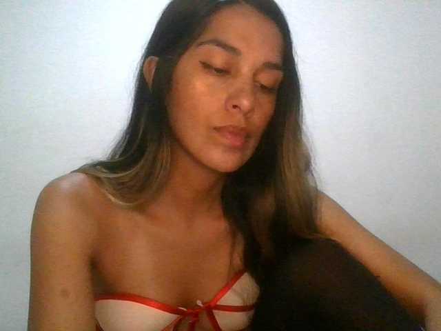 JuanaBrunette