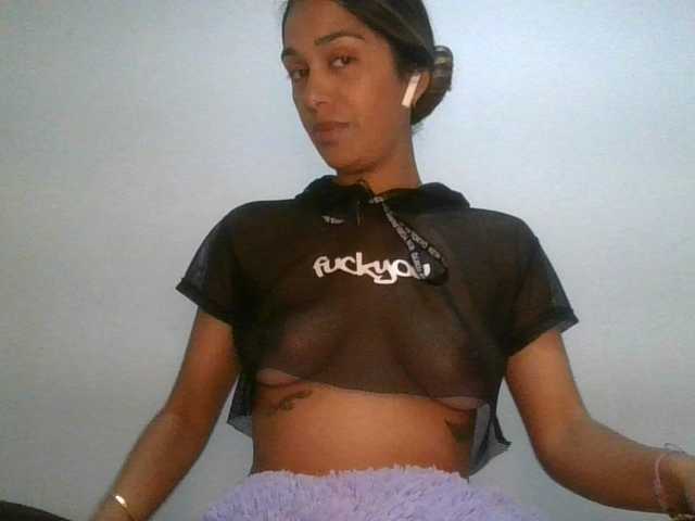 juanabrunette cam belle
