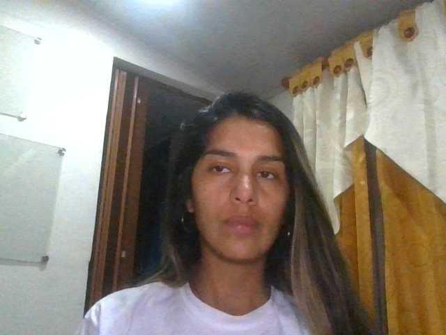 JuanaBrunette