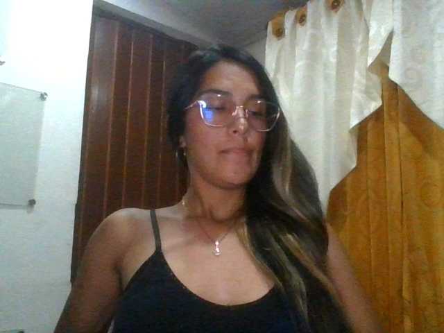 JuanaBrunette