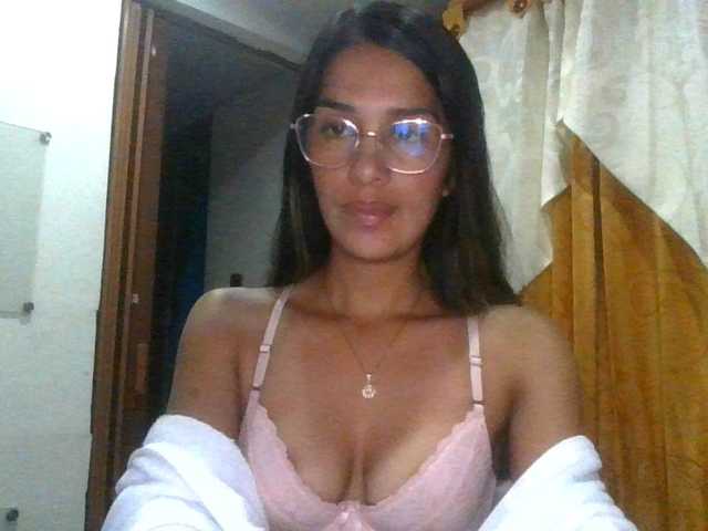 JuanaBrunette