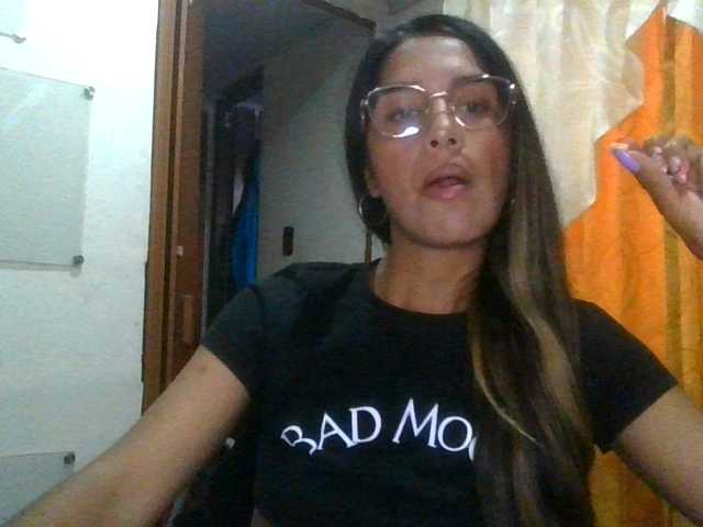 JuanaBrunette live cam on BongaCams