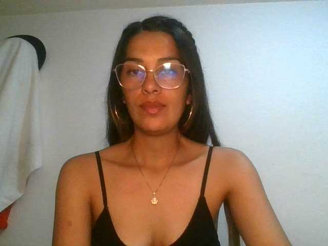 JuanaBrunette live webcam show